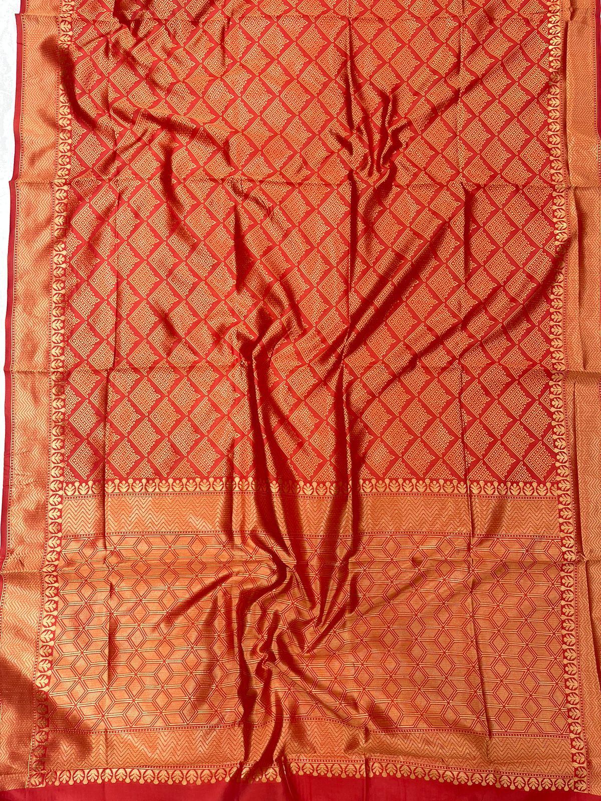 New Beautiful Soft Lichi Silk Cloth Saree